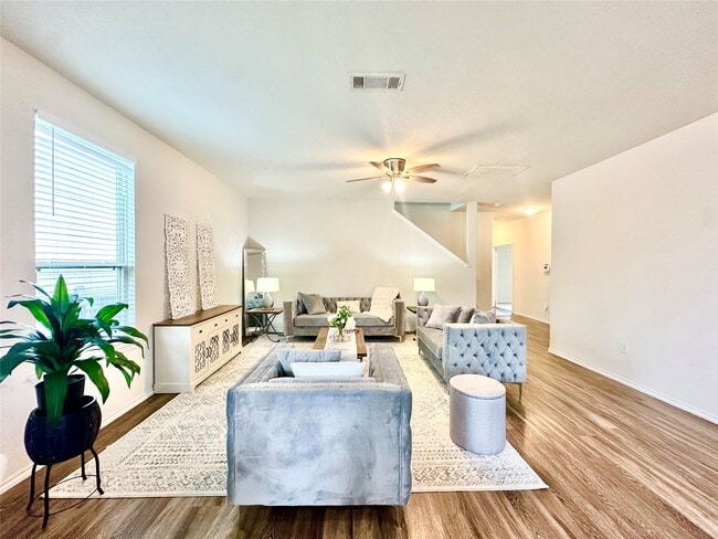 Primary Photo - 14614 Sierra Garden Dr