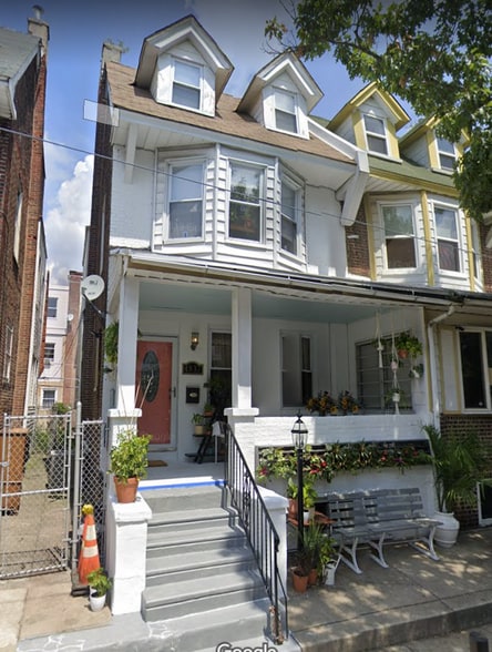 Front - 4937 Chancellor St
