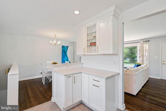 Building Photo - 3908 Melvern Pl