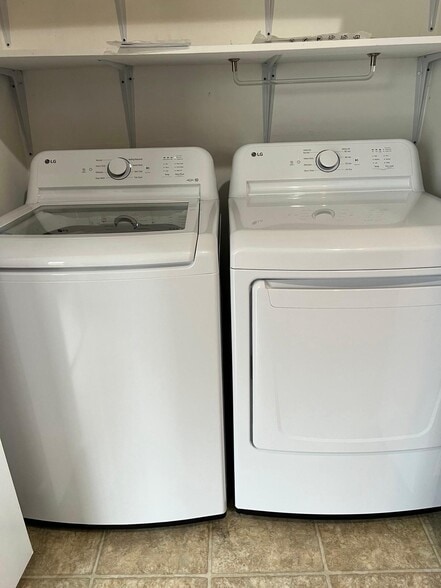 Building Photo - 4 Maravista Ave