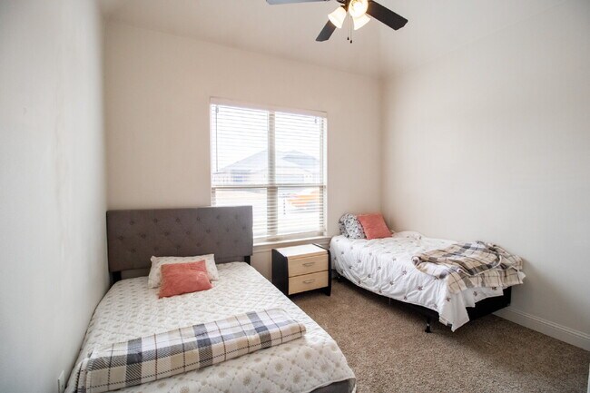 Building Photo - Spacious 3-Bedroom Duplex in South Lubbock