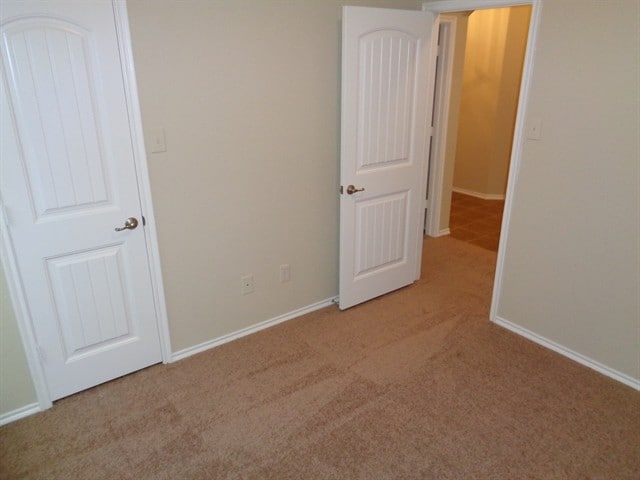 Building Photo - 1000 Churchill Dr