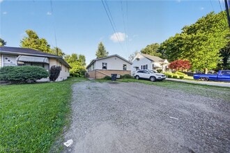 Building Photo - 1095 St Michaels Ave
