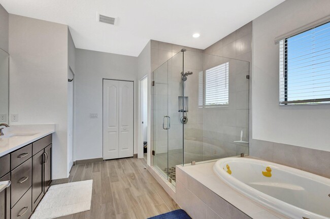 Building Photo - 3244 Dunning Dr