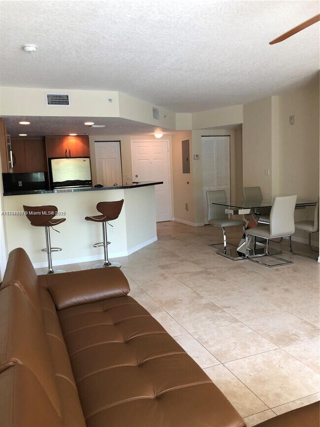 Building Photo - 201 Golden Isles Dr