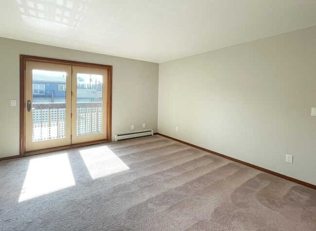 Building Photo - 706 Ouida Way
