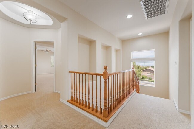 Building Photo - 224 Uccello Dr