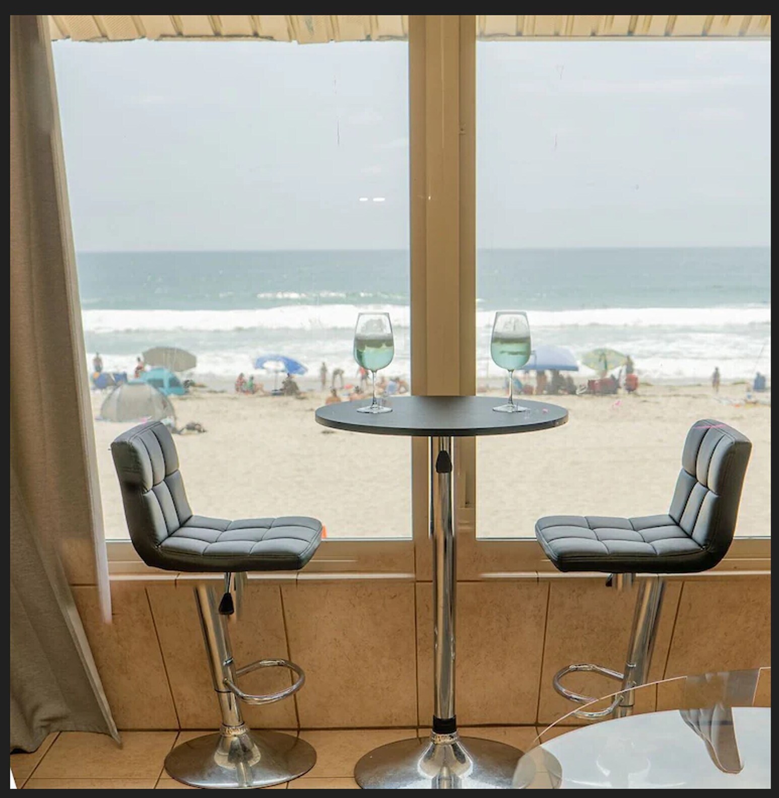 Building Photo - 3261 Ocean Front Walk
