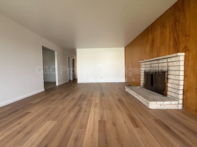 Building Photo - 840 Camille Ct