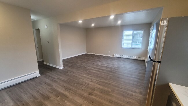 Building Photo - 2415 N Nevada Ave