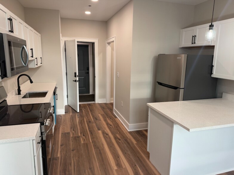 Building Photo - 501 Linden St