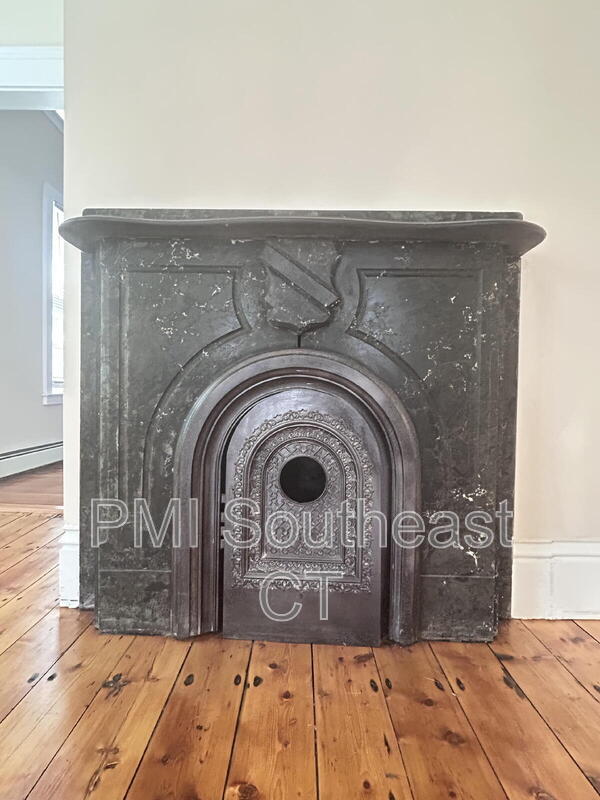 Building Photo - 32 Starr St