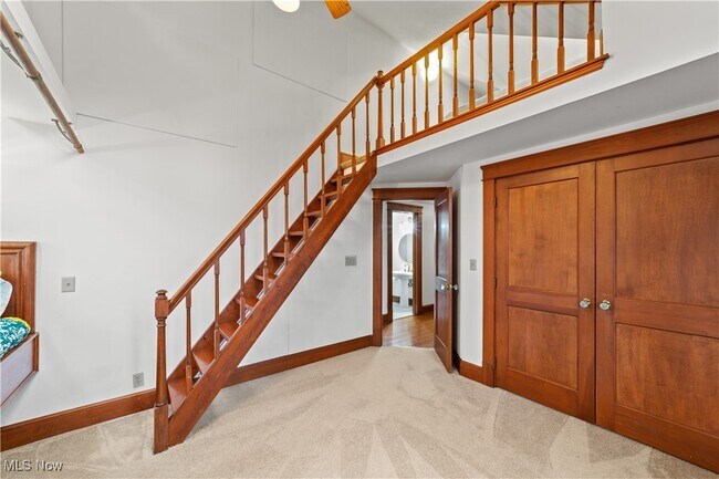 Building Photo - 19 4th