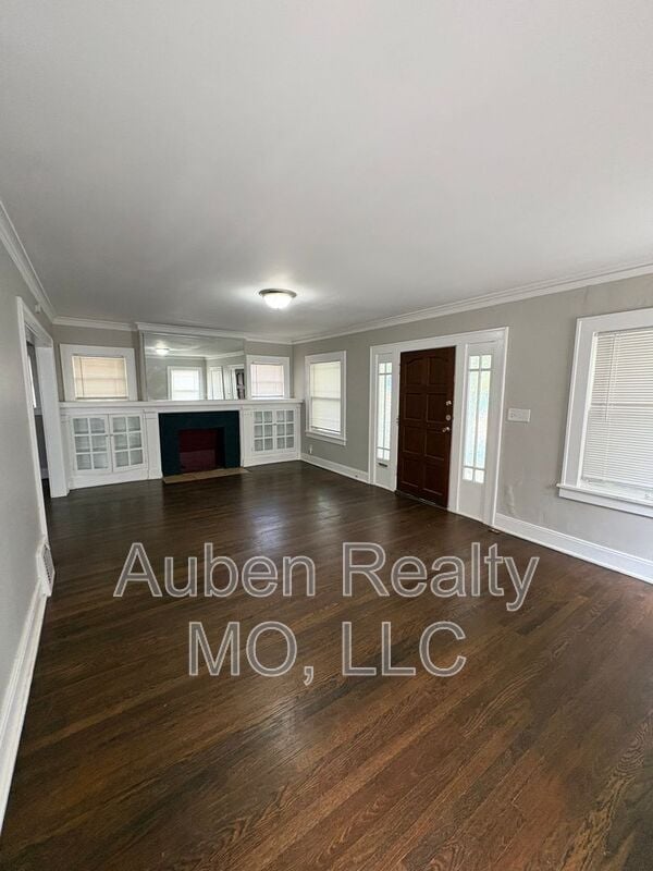Building Photo - 5304 Harrison St