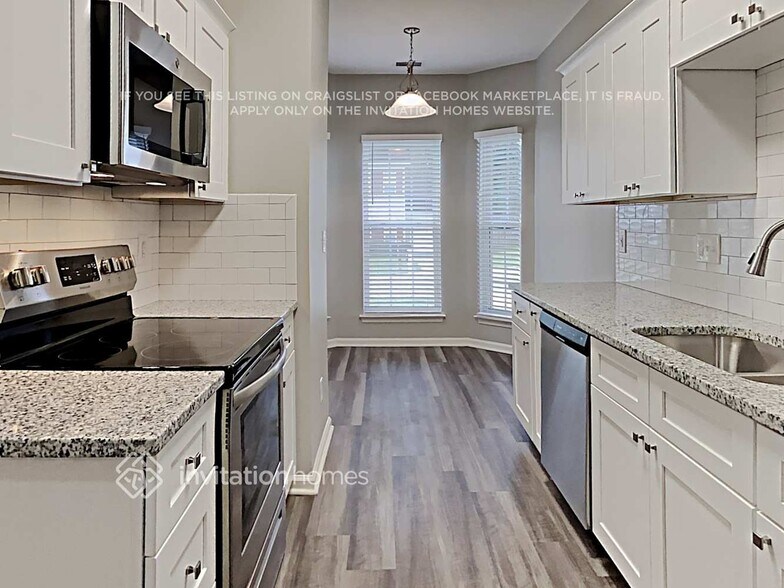 Building Photo - 172 Devon Forrest Dr