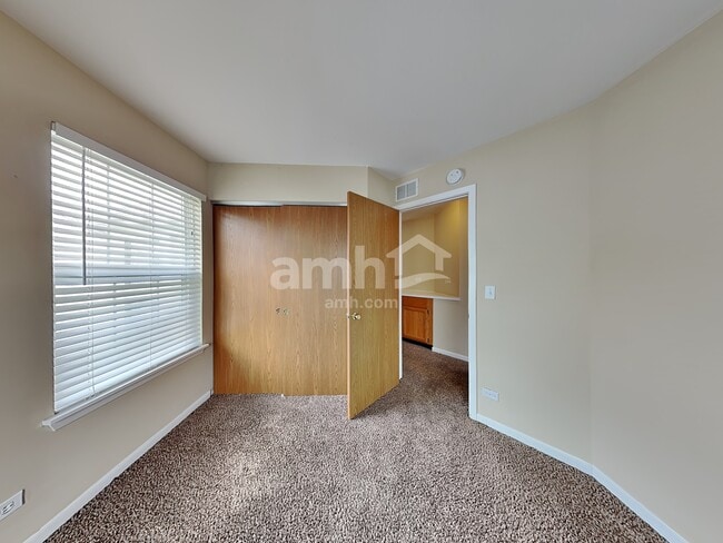Building Photo - 2387 N Lancaster Ln