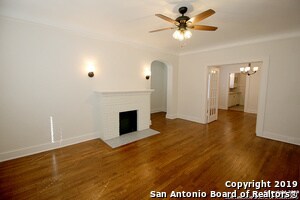 Building Photo - 131 E Ridgewood Ct