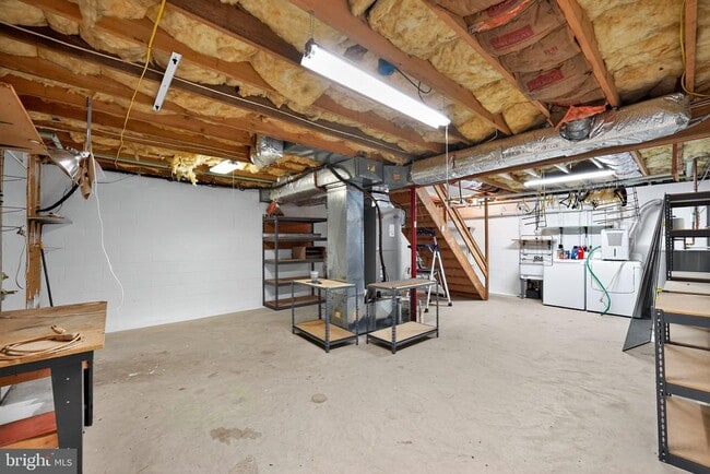 Building Photo - 7850 Greengate Way