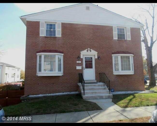 Building Photo - 1450 Featherstone Rd
