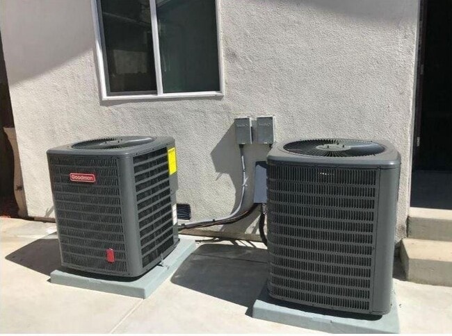 Building Photo - 88(1627)