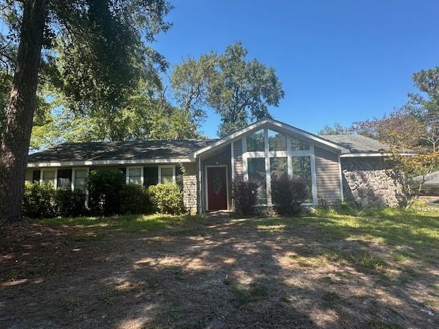 Primary Photo - 5512 White Pine Dr