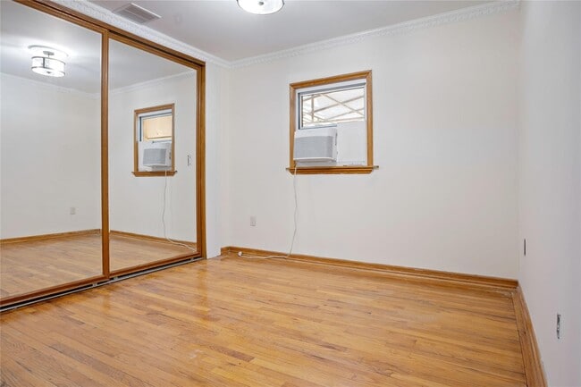 Building Photo - 73-33 188th St