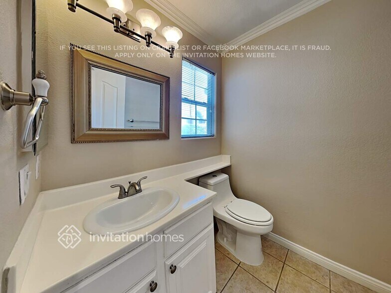 Building Photo - 125 Golf Range St