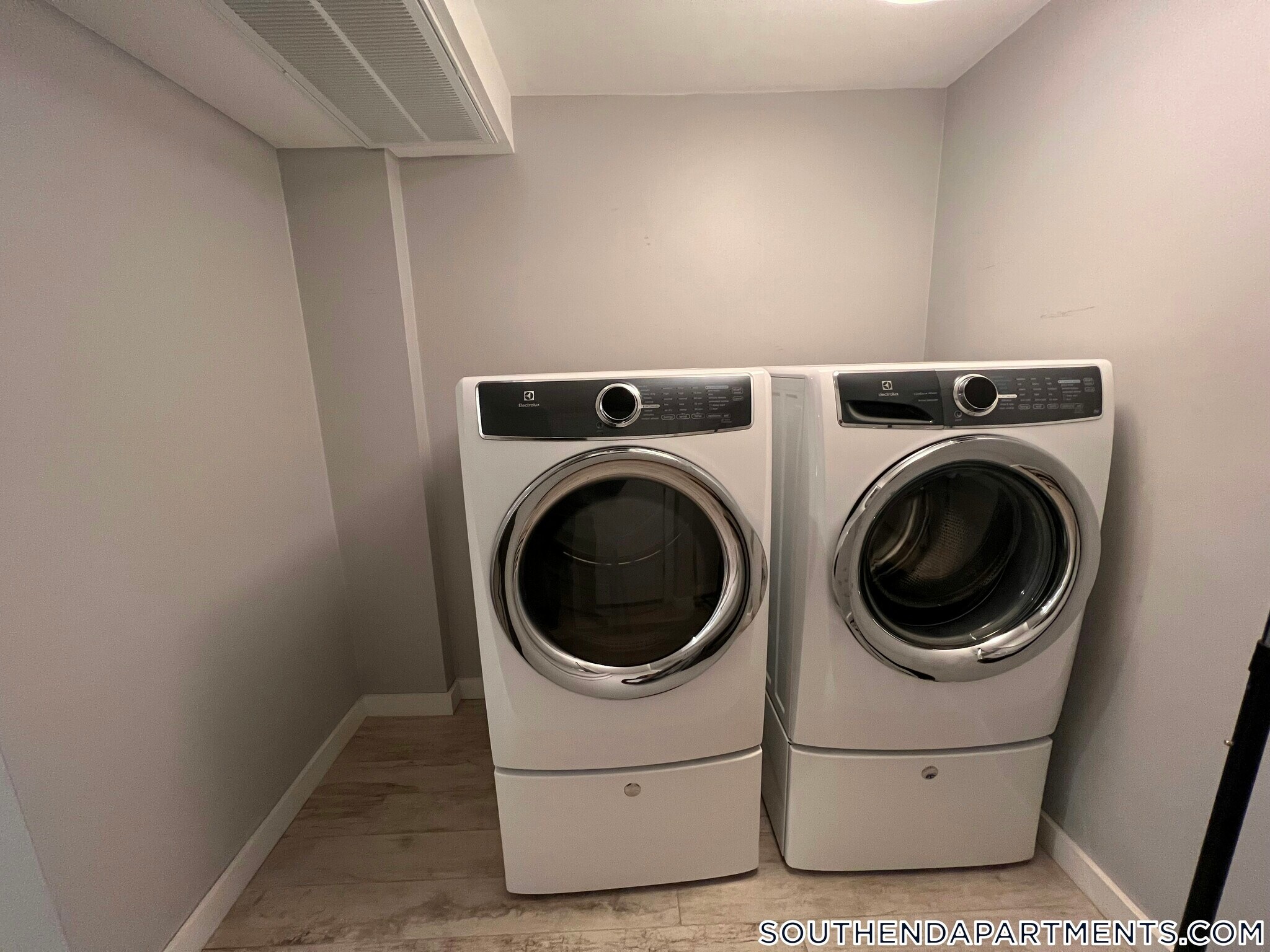 Building Photo - 469 Massachusetts Ave