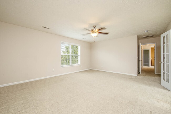 Building Photo - 355 Lockwood Dr