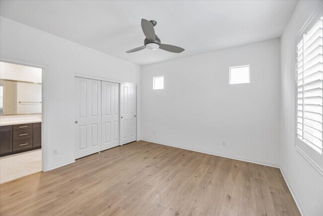 Building Photo - 1067 Sea Glass Wy