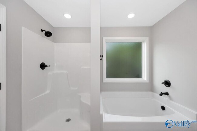 Building Photo - 1713 Golf Club Ln NW