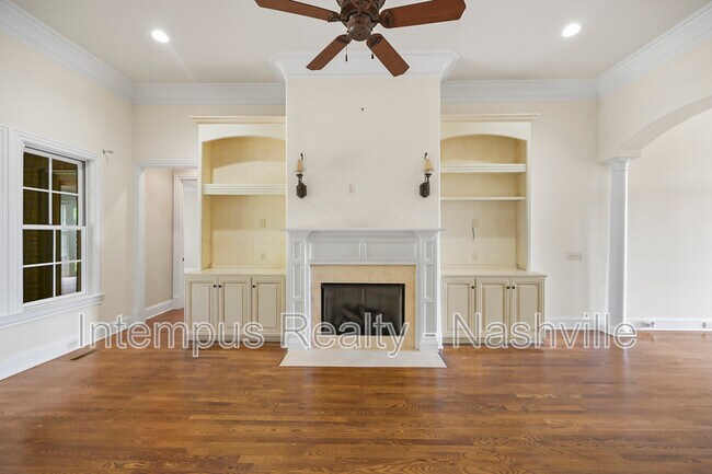 Building Photo - 7 Crooked Stick Ln