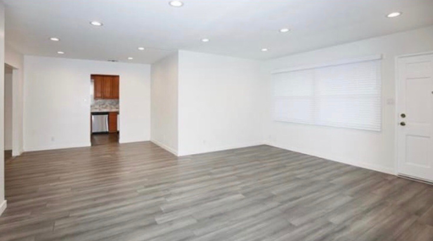 Building Photo - 10920 Mather Ave