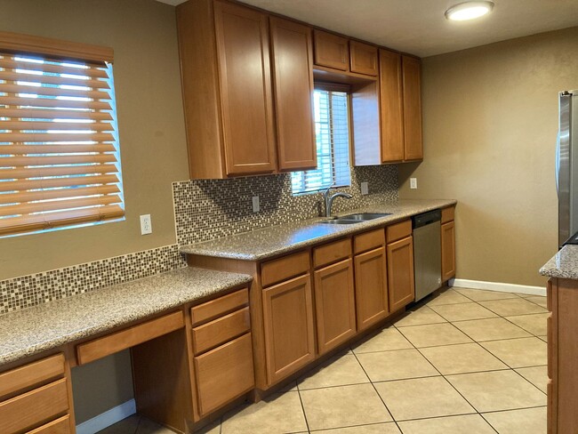 Primary Photo - Central 3 Bedroom