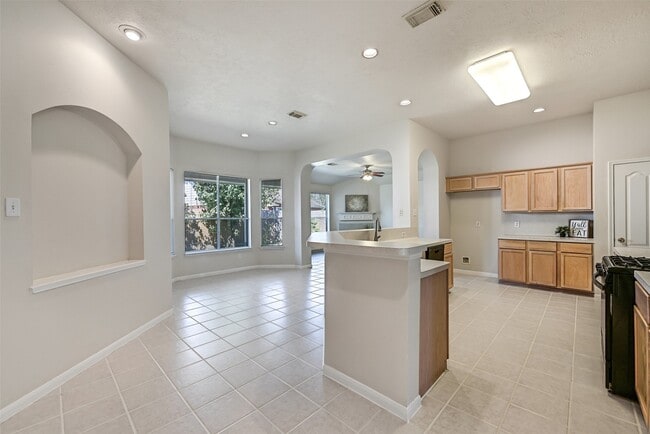 Building Photo - 16814 Tower Ridge