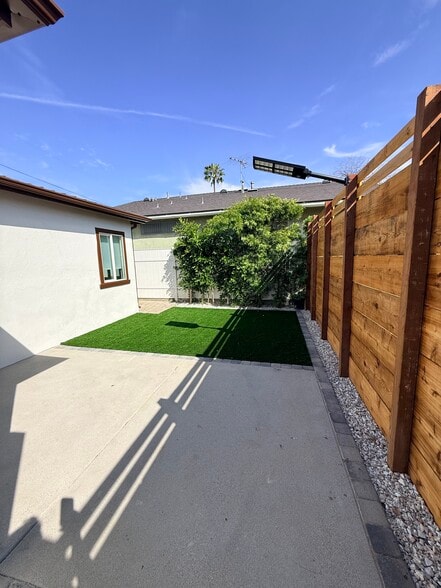 Rear Patio - 1346 W 222nd St