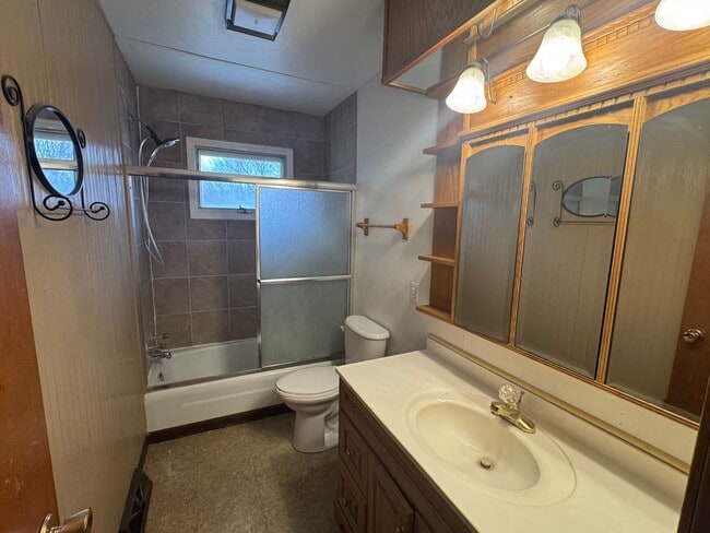 Building Photo - Nice House for Rent