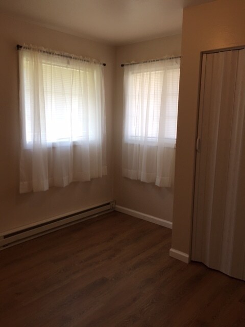 Building Photo - 2 Bed/1 Bath Ephrata Duplex