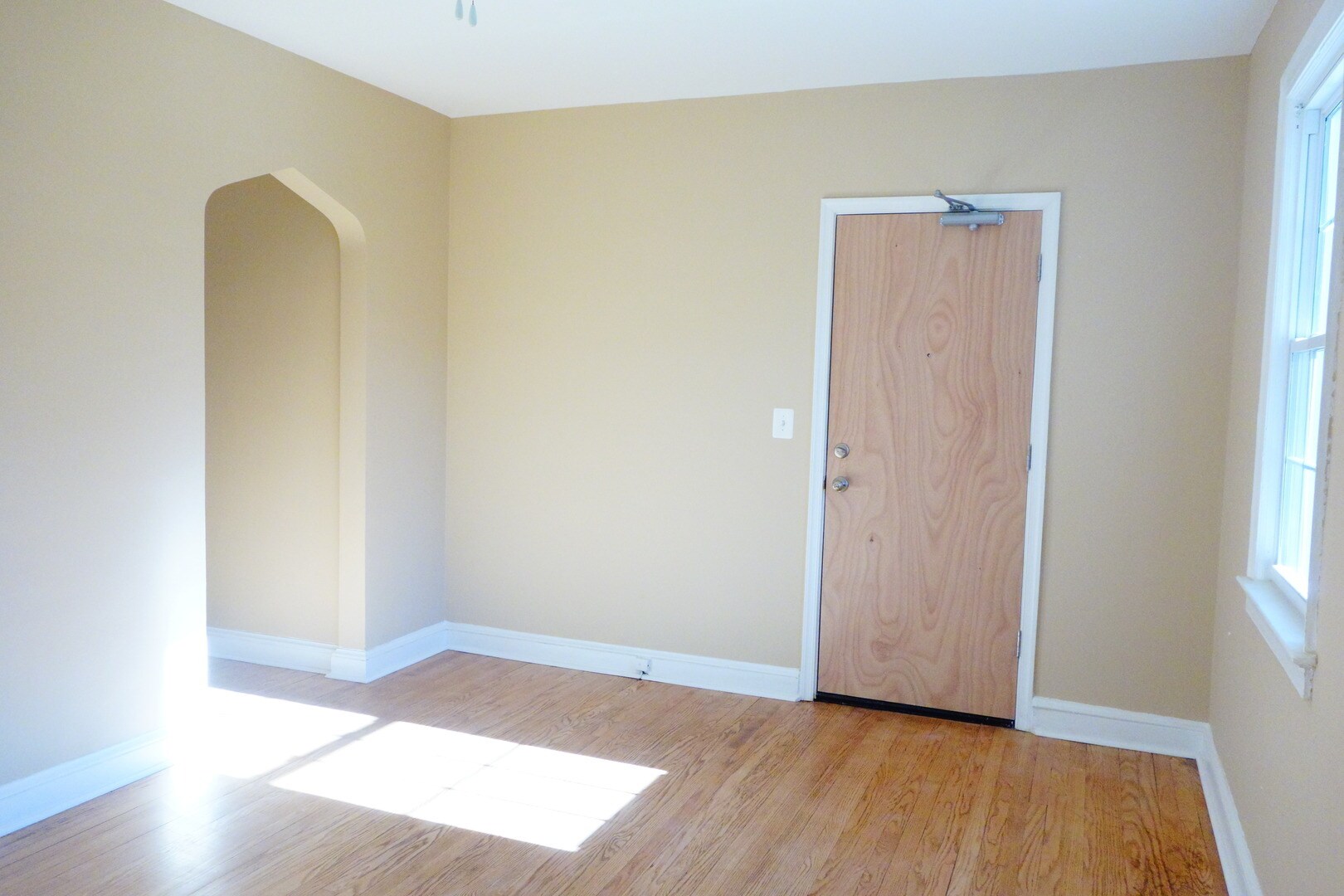 Building Photo - 8413 Flower Ave