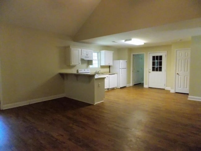 Building Photo - 357 Langston Chapel Rd