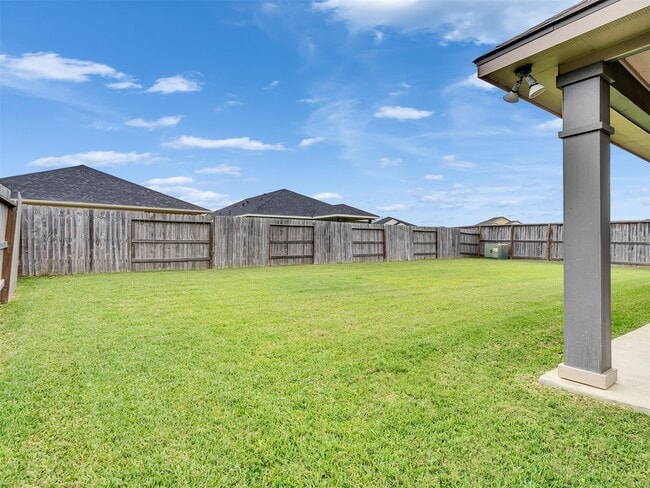 Building Photo - 8216 Tourmaline Wy