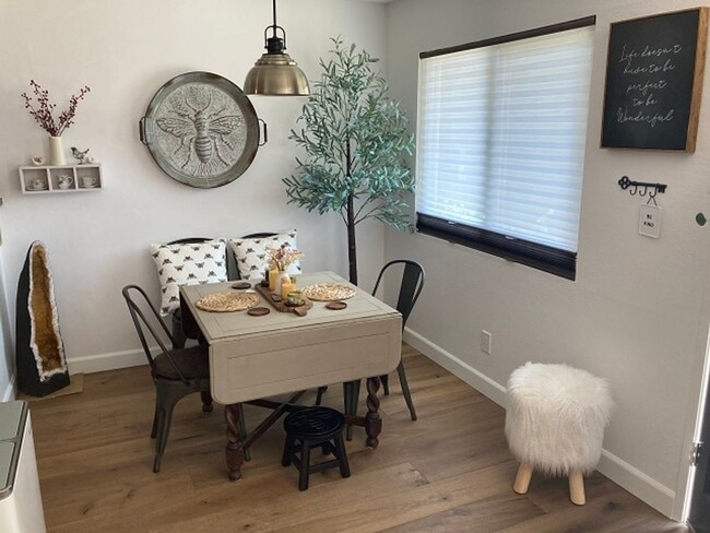 Building Photo - 1 Bedroom-1 Bathroom Single Story Condo in the La Mesa Village