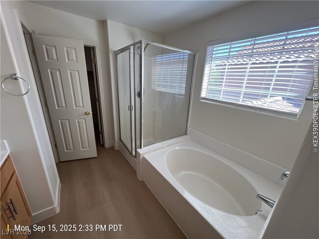 Building Photo - 9814 W Overlook Ridge Ave