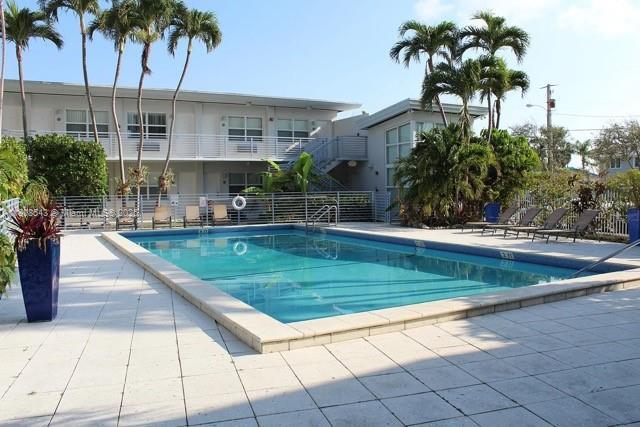 Building Photo - 8000 NE Bayshore Ct