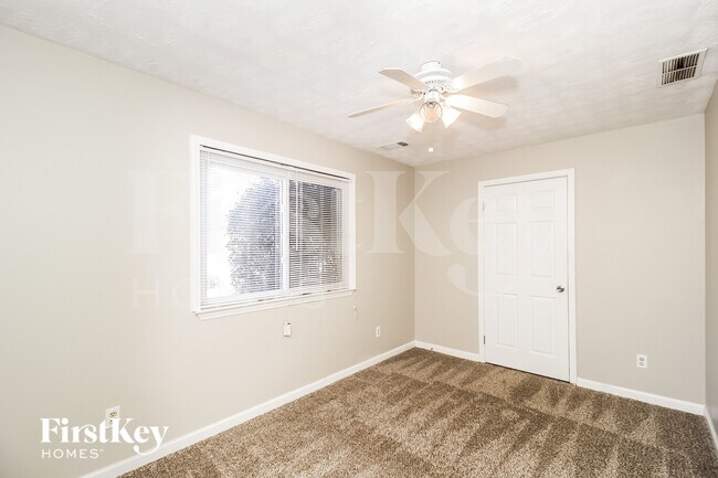 Building Photo - 3560 Sweetgum Ln