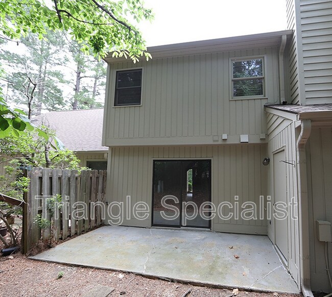 Building Photo - 112 Mossbark Ln