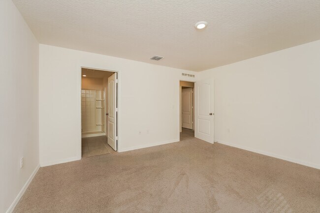 Building Photo - 1167 Walden Blvd SE