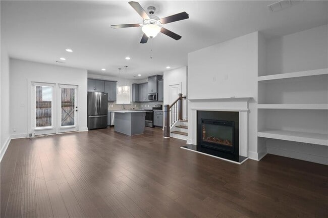 Building Photo - 1908 Plainsboro Dr