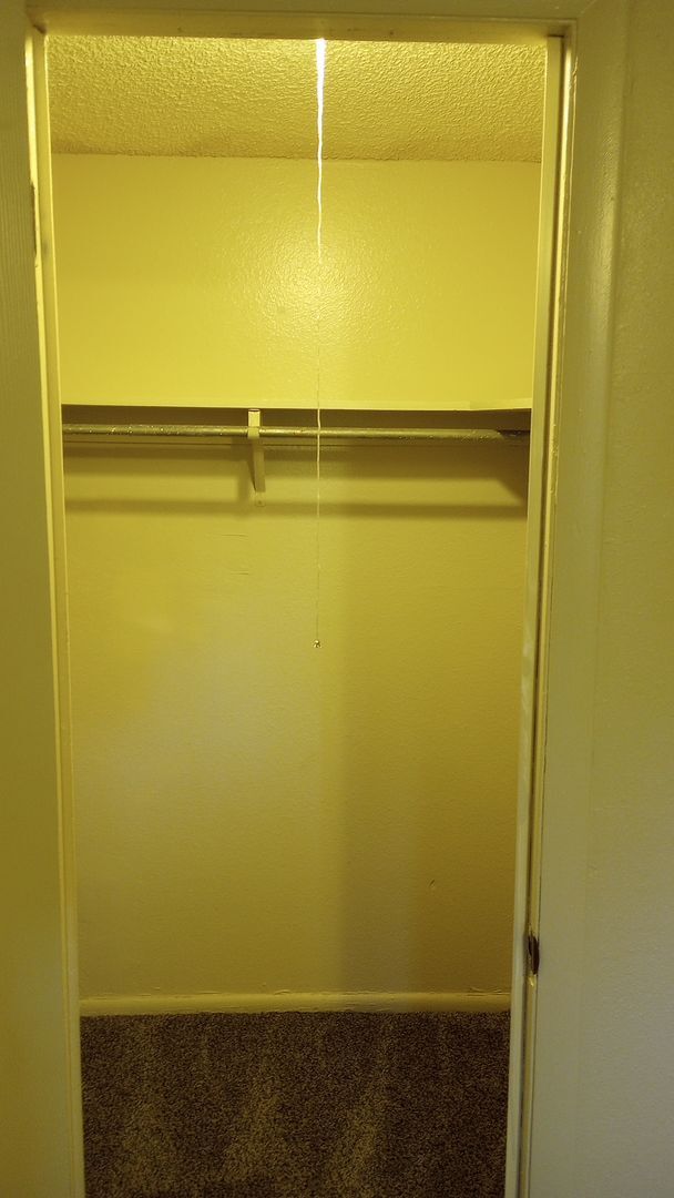 Building Photo - Great location off Leetsdale/Parker and Fl...