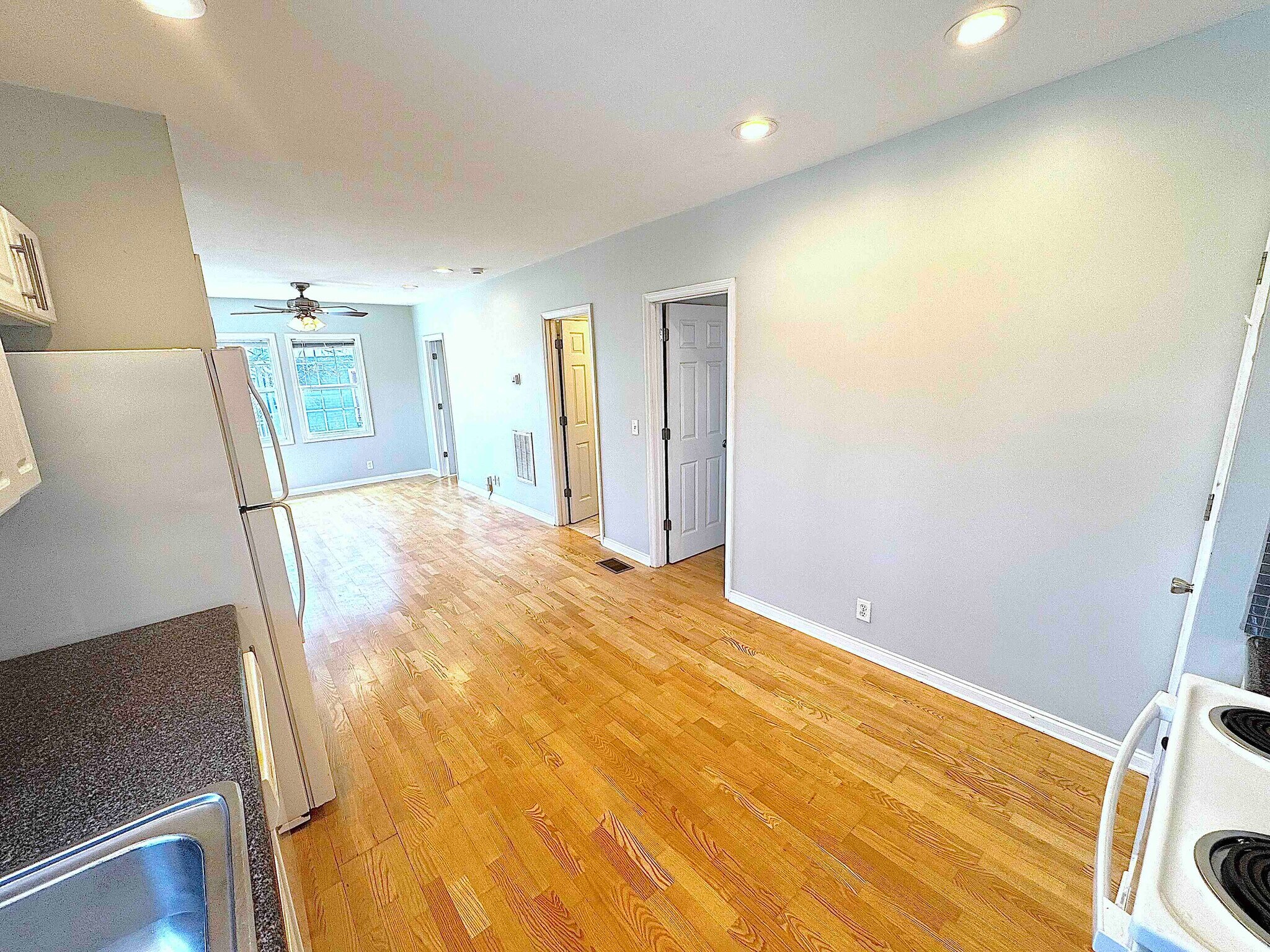 Building Photo - 1011 Maynor St